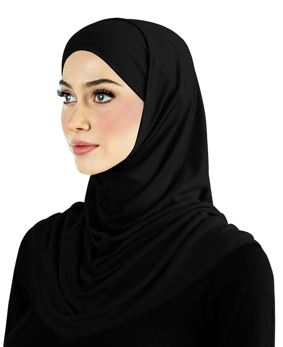 almira hijab 2